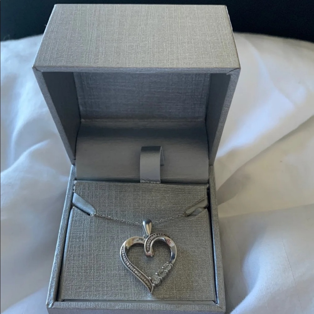 NEW Diamond Accent Heart Pendant necklace